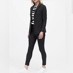 BANANA REPUBLIC BR Standard Black Button Front Performance Blazer Jacket Sz 10 P
